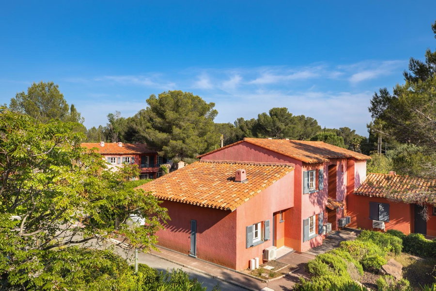 SOWELL RESIDENCES Chênes Verts, Saint-Raphaël, France