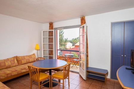 SOWELL RESIDENCES Chênes Verts, Saint-Raphaël, France