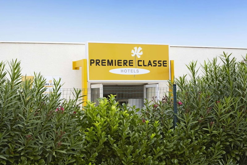 Premiere Classe Avignon Courtine, Avignon, France