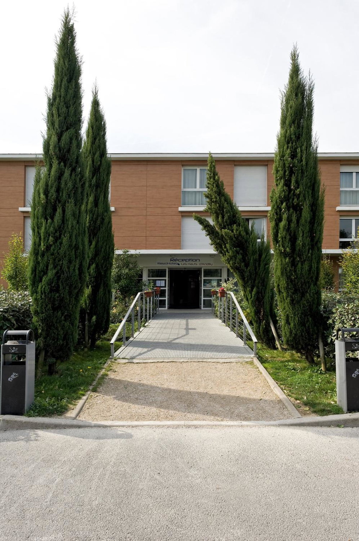 Hotel · Residhotel Les Hauts d'Andilly, Andilly