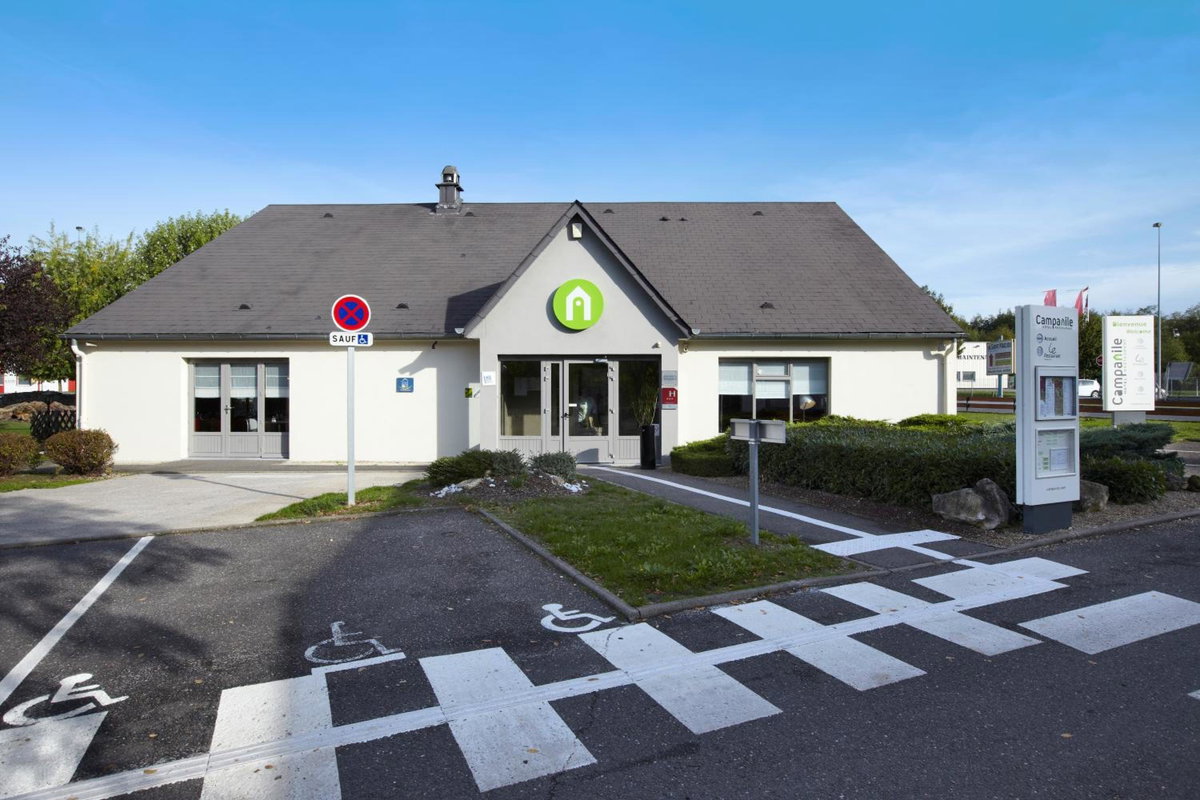 Hotel · Campanile NATURE - Vierzon, Vierzon