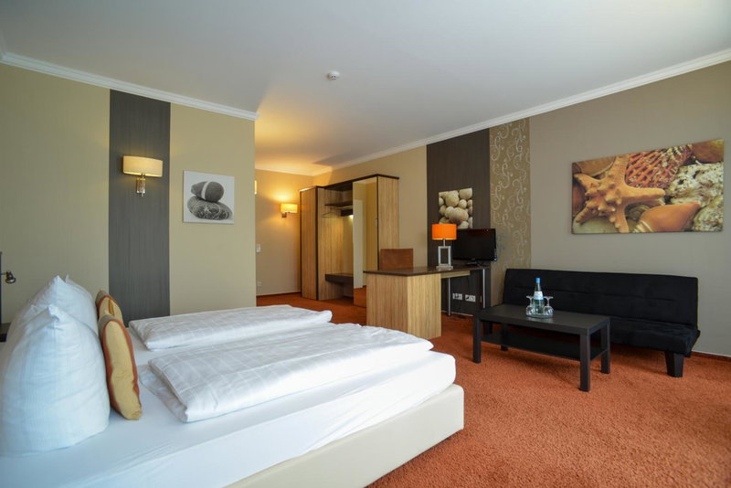 M13 Hotel, Riol, Germany