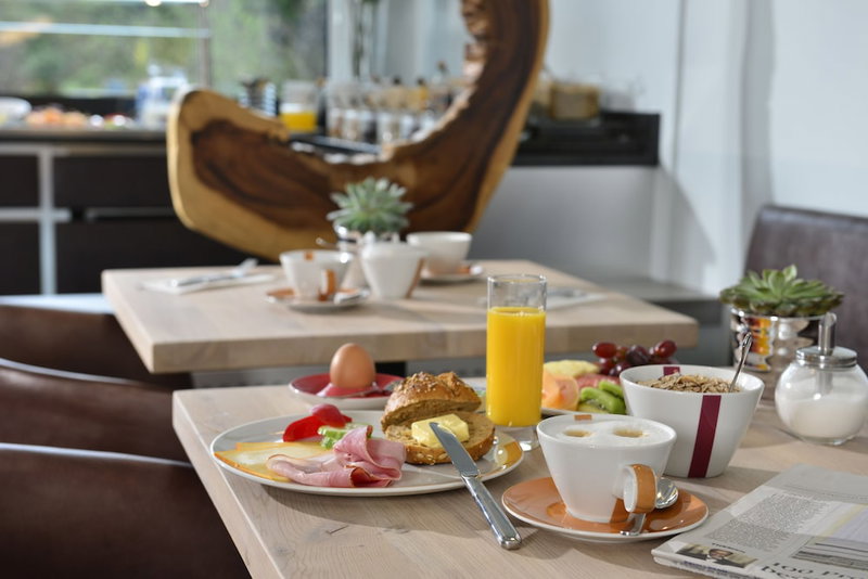 Hotel UHU Garni Köln, Cologne, Germany
