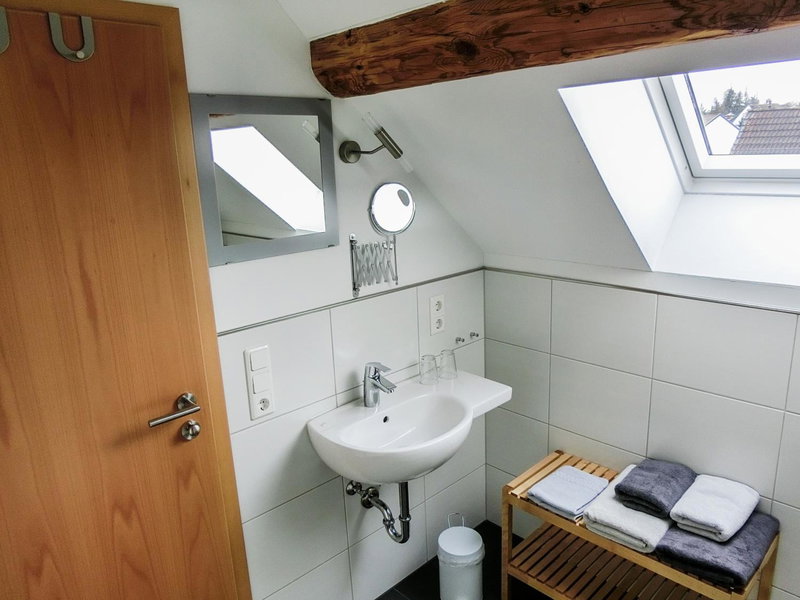 Gästezimmer im Weingut Wolf, Großkarlbach, Germany