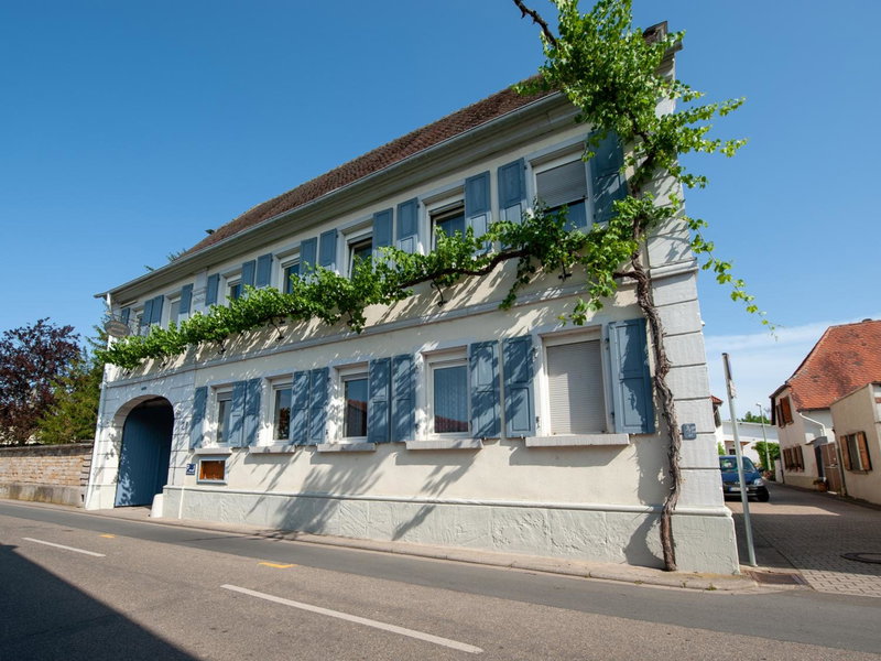 Gästezimmer im Weingut Wolf, Großkarlbach, Germany