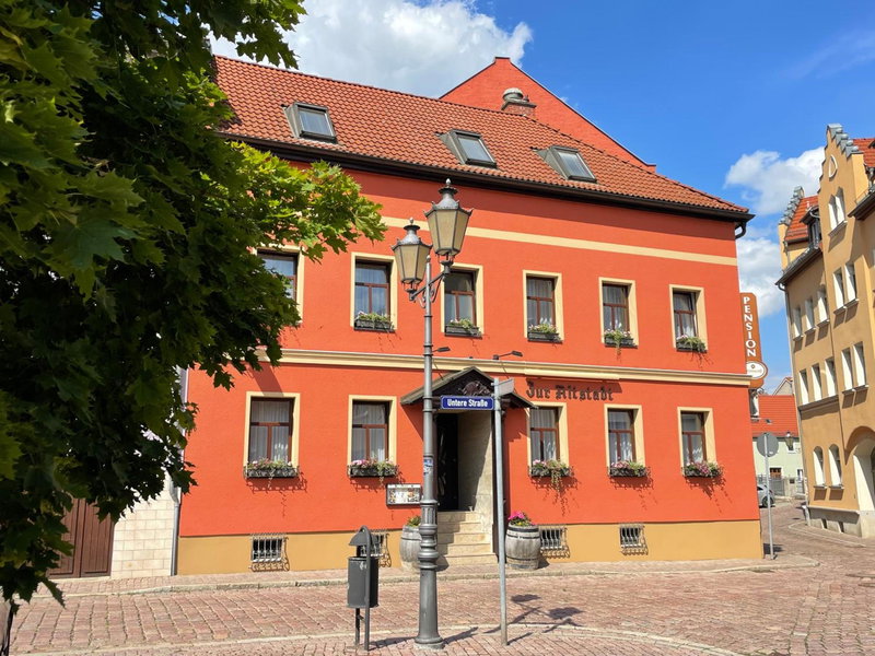 "Zur Altstadt - Am Fuße der Osterburg" Gaststätte, Pension, FEWO, Weida, Germany