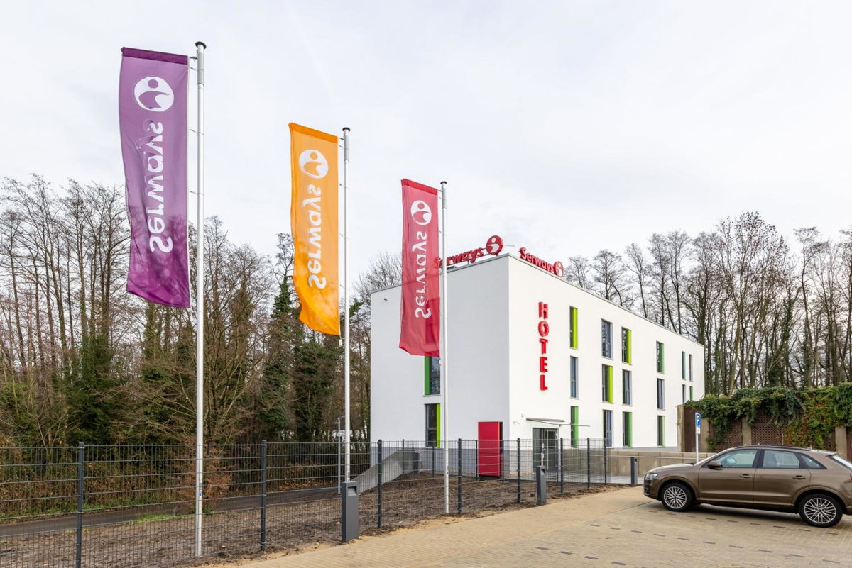 Serways Hotel Hösel, Germany