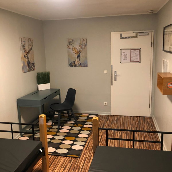 Backpackers Düsseldorf - SELF CHECK-IN, Düsseldorf, Germany