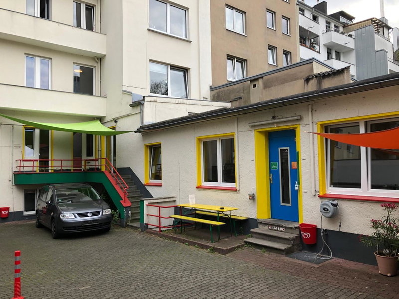 Backpackers Düsseldorf - SELF CHECK-IN, Düsseldorf, Germany