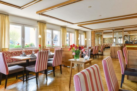 Jauch's Löwen Hotel-Restaurant, Neuershausen, Germany