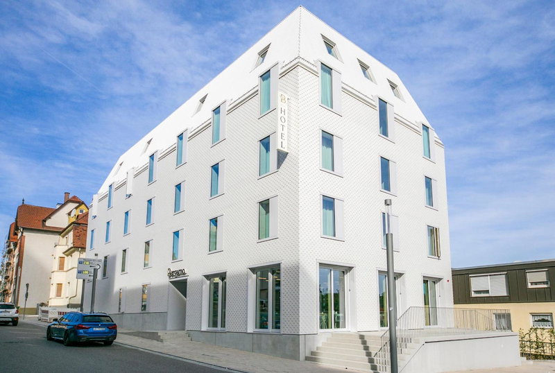 Hotel Bergamo Modern & zentral in Ludwigsburg 24h Check in 3 Min zum Schloss nachhaltiges Hotel in Holzbauweise, Ludwigsburg, Germany