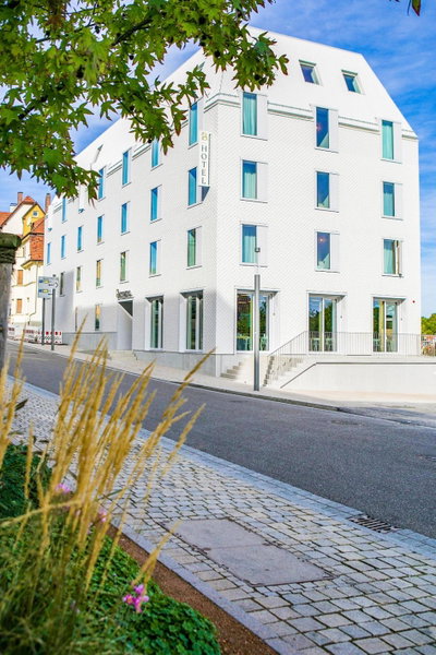 Hotel Bergamo Modern & zentral in Ludwigsburg 24h Check in 3 Min zum Schloss nachhaltiges Hotel in Holzbauweise, Ludwigsburg, Germany