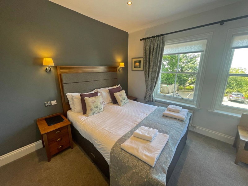 The Jug And Bottle, Heswall, United Kingdom