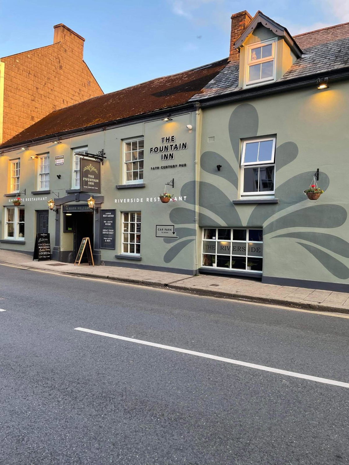 Hotel · The Fountain Inn, Okehampton