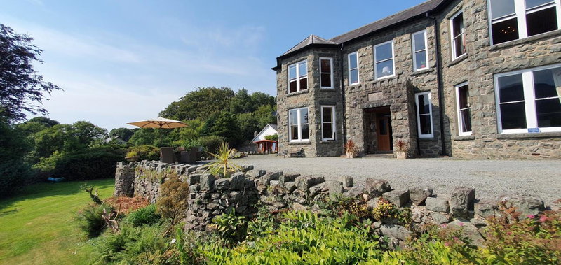 Large Mach Apartment at Pen Y Coed Hall, Dolgellau, United Kingdom