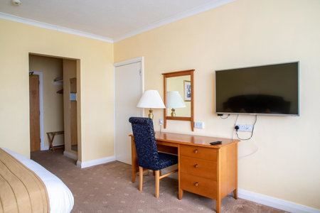 Tiverton Hotel Lounge & Venue, Tiverton, United Kingdom