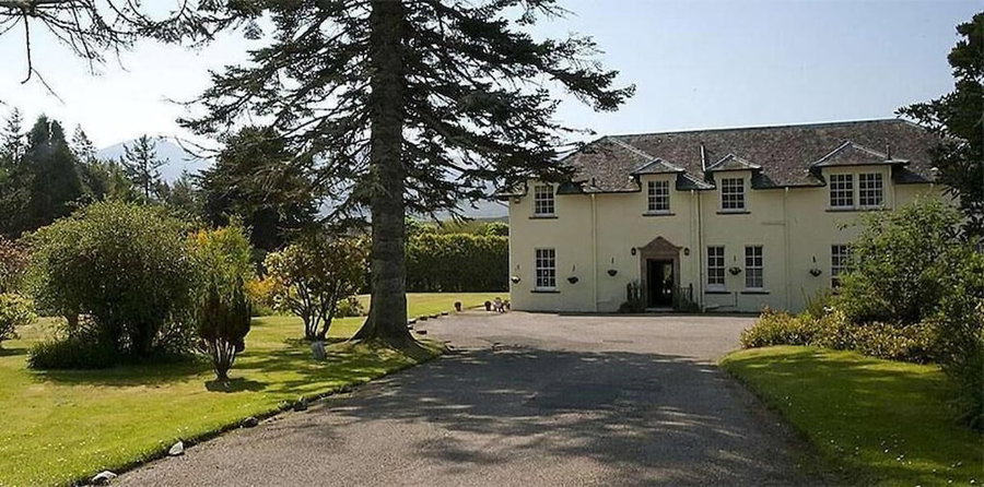Isle of Skye Guest house, Kyleakin, United Kingdom