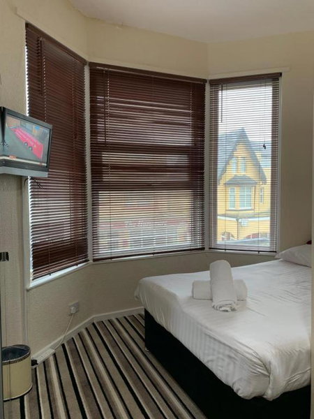 OYO Wave Crest Hotel, Blackpool, United Kingdom