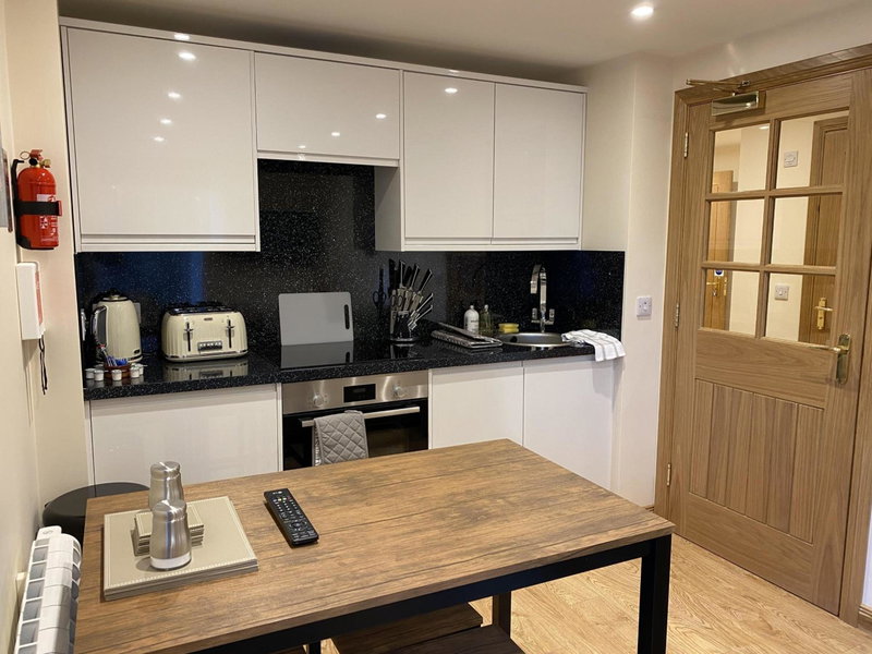 Waverley Inn Apartments, Inverness, United Kingdom