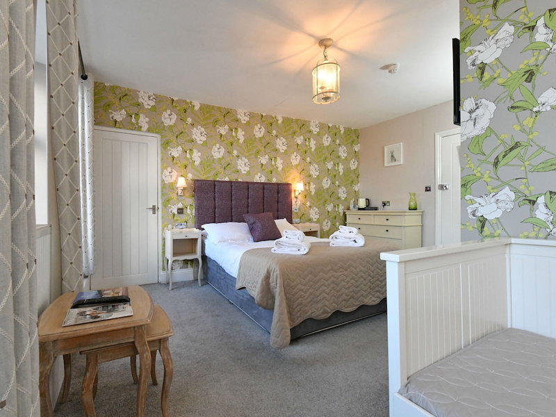 The Lansdowne Hotel, Calne, United Kingdom