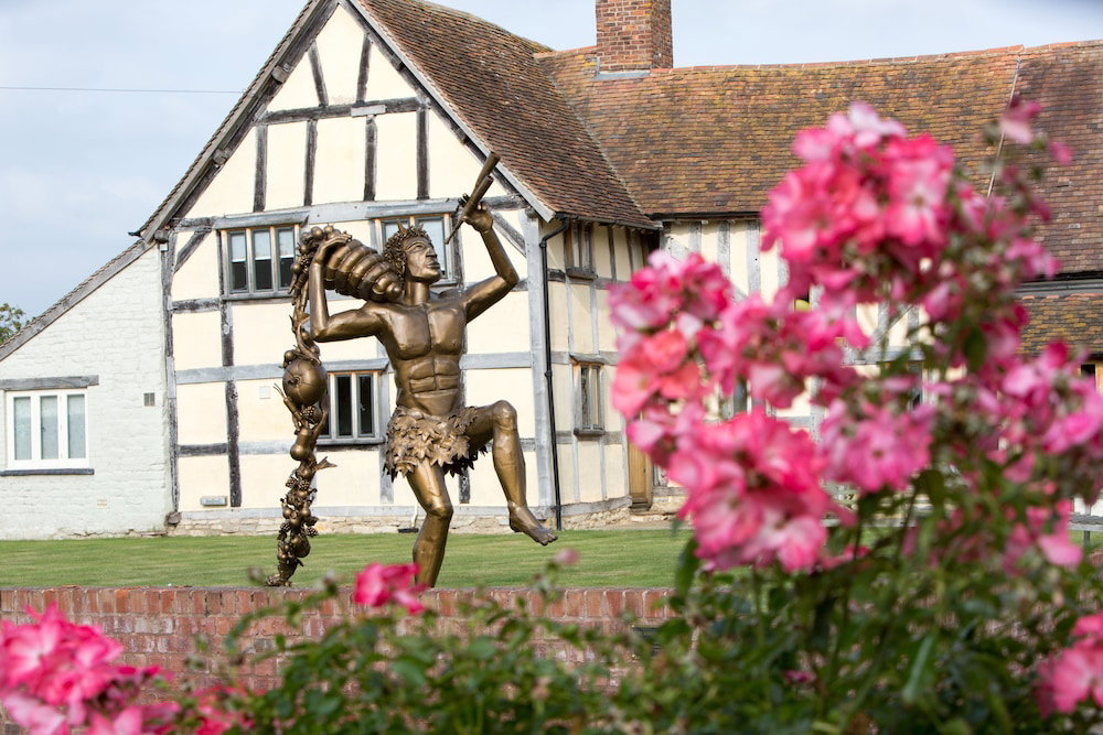 Eckington Manor, Royaume-Uni
