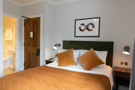 The Knight of Nottinghill, Shepherds Bush, United Kingdom