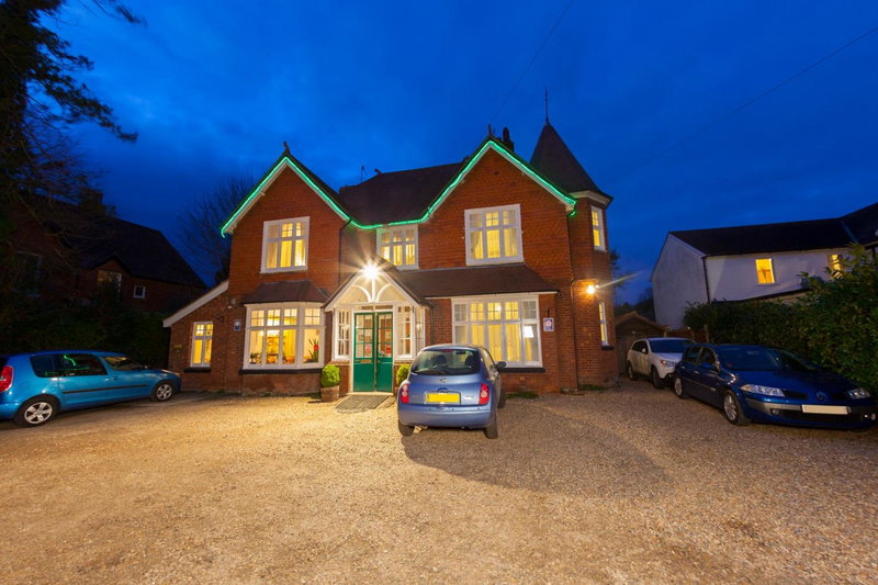 Gatwick Turret Guest House, Horley, United Kingdom
