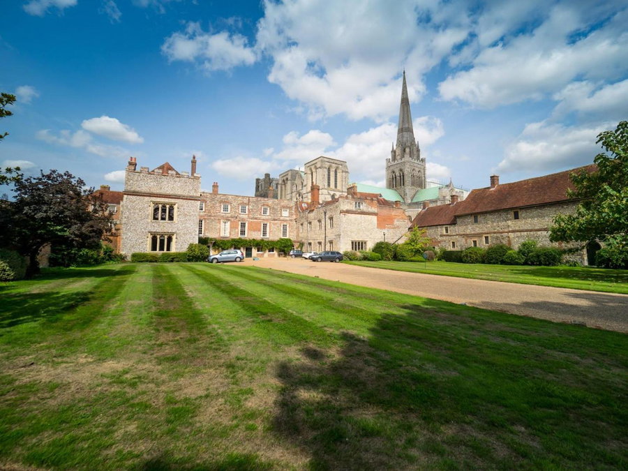 Purchases Restaurant & Accommodation, Chichester, United Kingdom