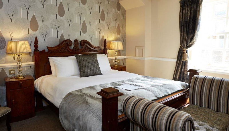 Saracens Head Towcester by Greene King Inns, Towcester, United Kingdom