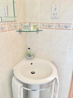White Cottage B&B, North Kessock, United Kingdom