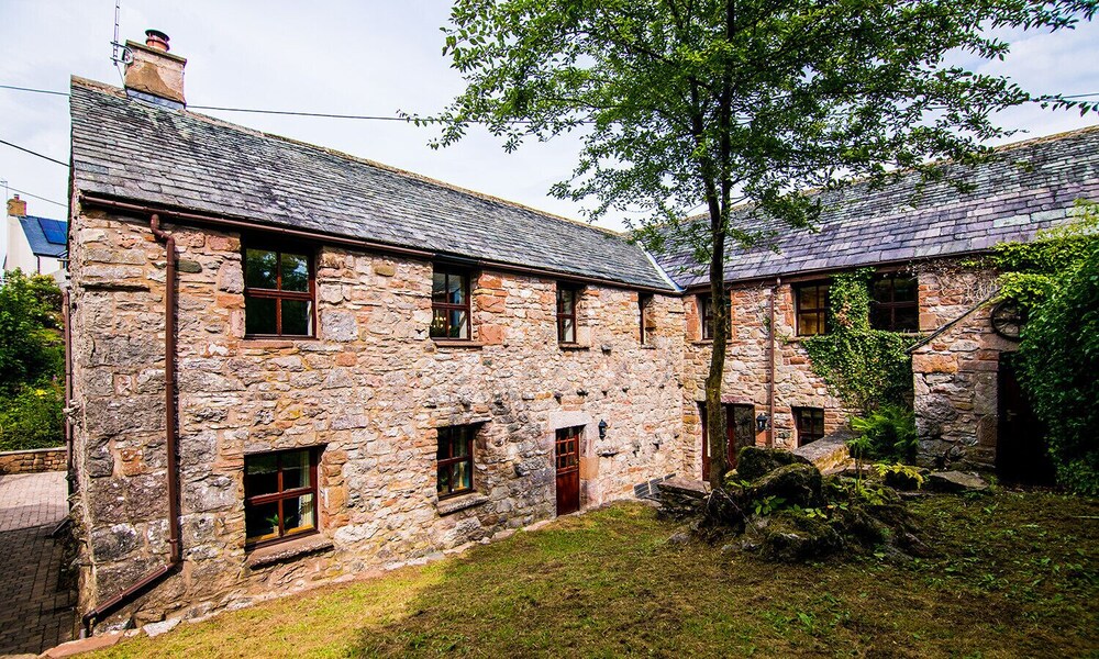 Waltons Close, United Kingdom