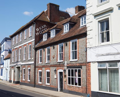 Bear Hotel by Greene King Inns, Havant, United Kingdom