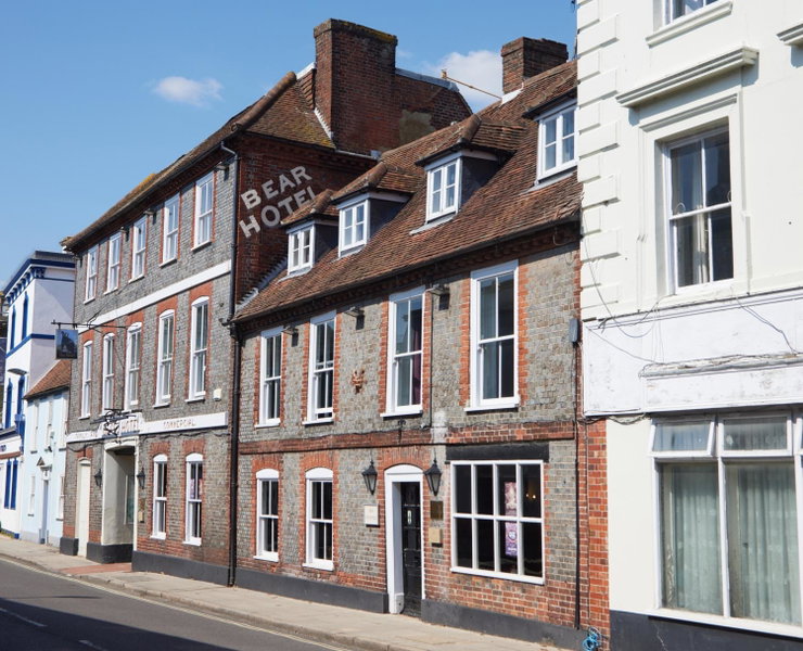 Bear Hotel by Greene King Inns, Havant, United Kingdom