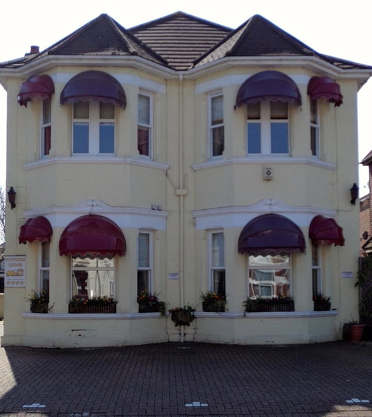 Hunters Lodge Guest House, Southampton, United Kingdom