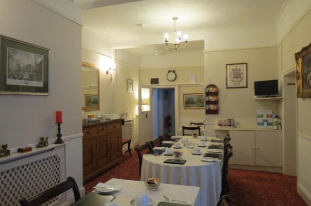 Hunters Lodge Guest House, Southampton, United Kingdom
