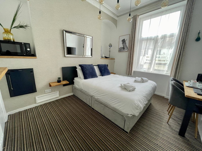 Blue Skye Guest House 8, Brighton, United Kingdom