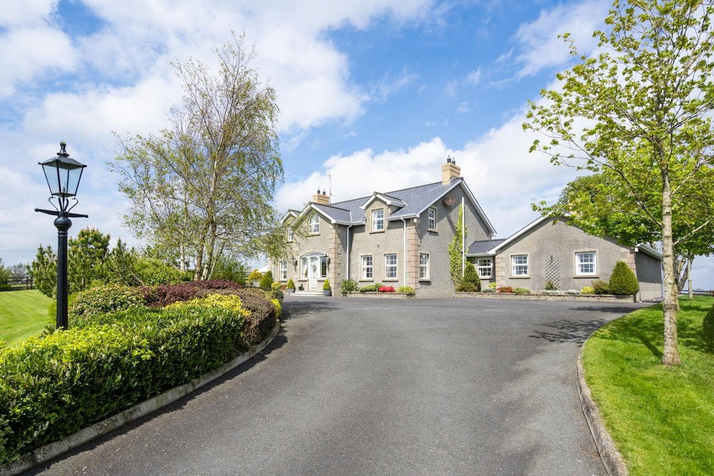 Hotel · Drum Manor, Hillsborough