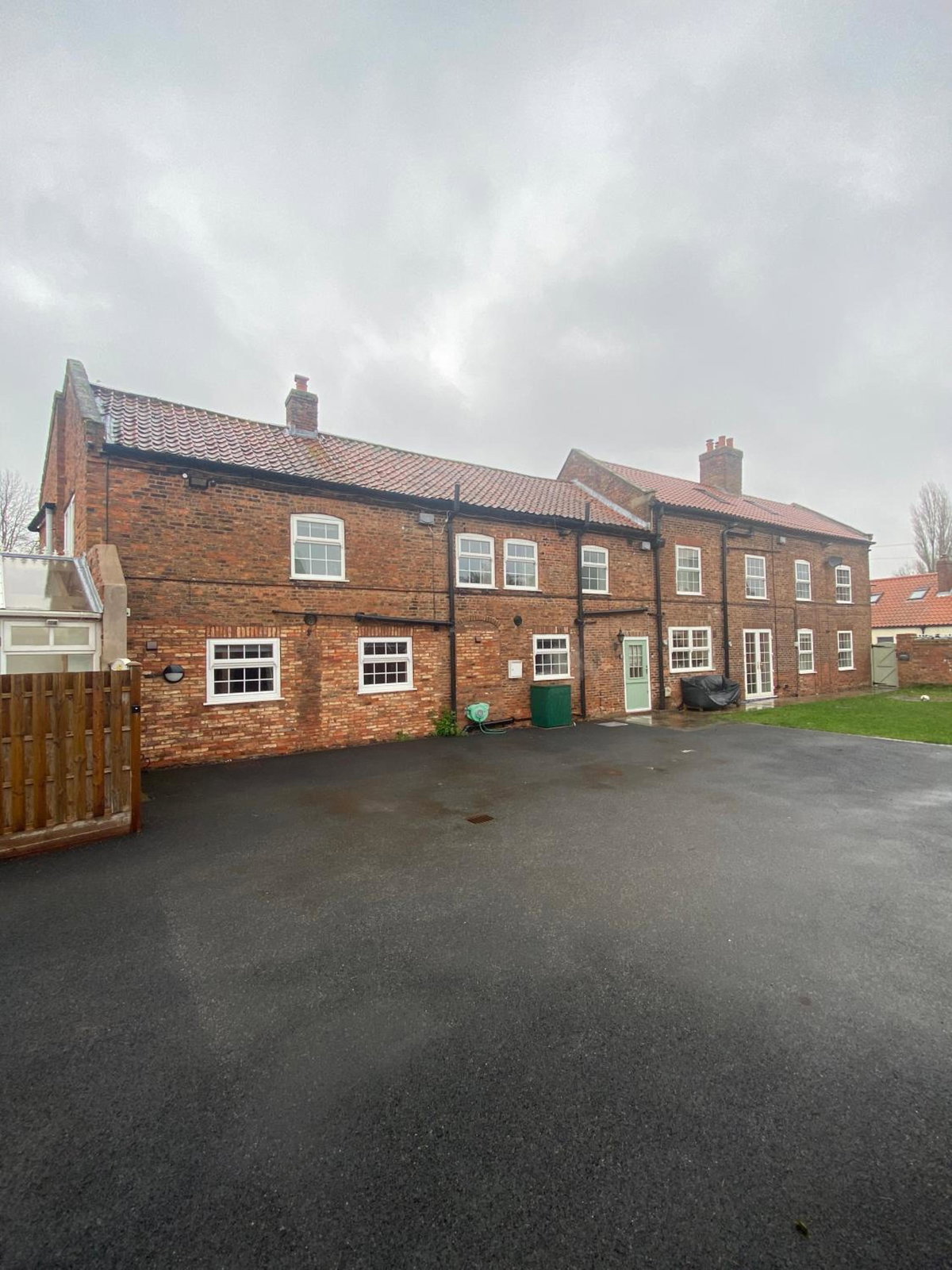 Hotel · Maypole Farm, Cawood, Selby