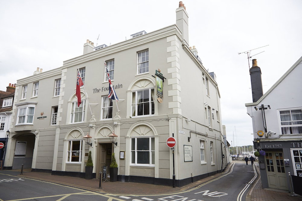 Hotel · Fountain Hotel Isle of Wight by Greene King Inns, Cowes