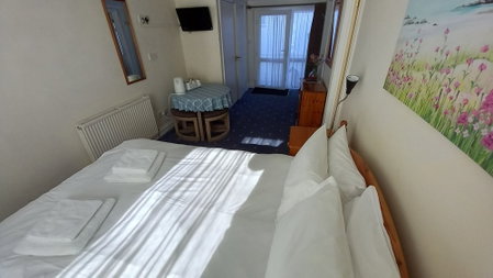Ivybridge Guest House, Goodwick, United Kingdom