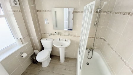 Ivybridge Guest House, Goodwick, United Kingdom