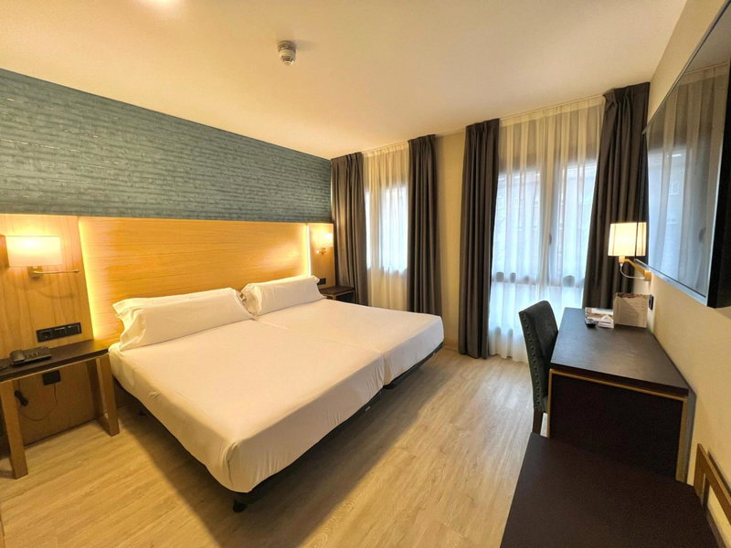 Hotel Zentral Ramiro I Oviedo, Oviedo, Spain