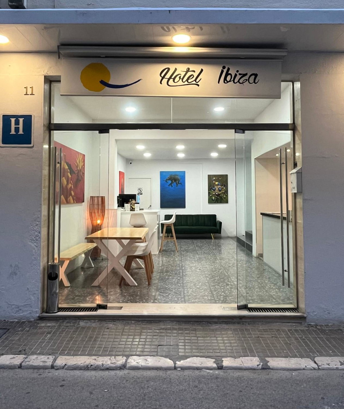 Hotel Ibiza, Испания