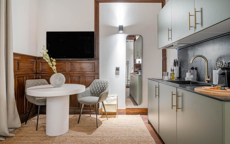 Limehome Vitoria Palacio de los Álava-Velasco, Vitoria-Gasteiz, Spain