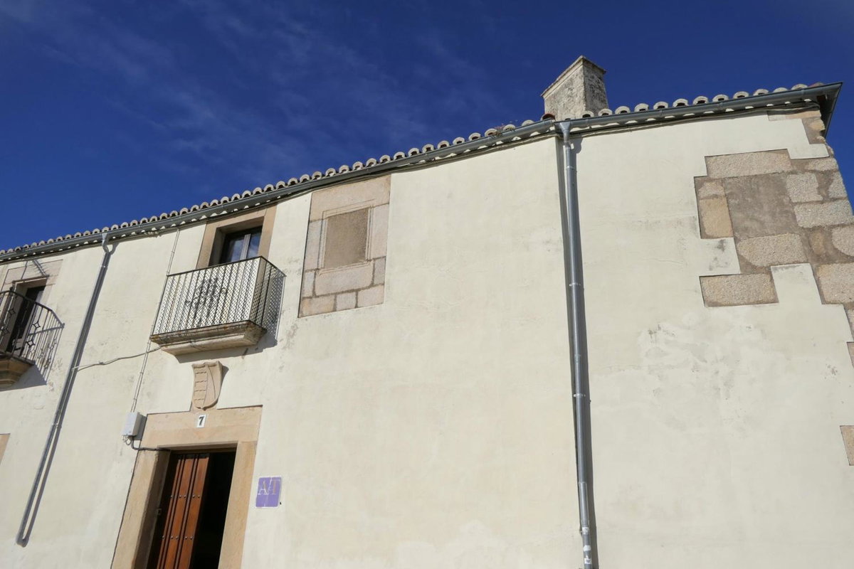 Hotel · Apartamentos Altozano, Trujillo