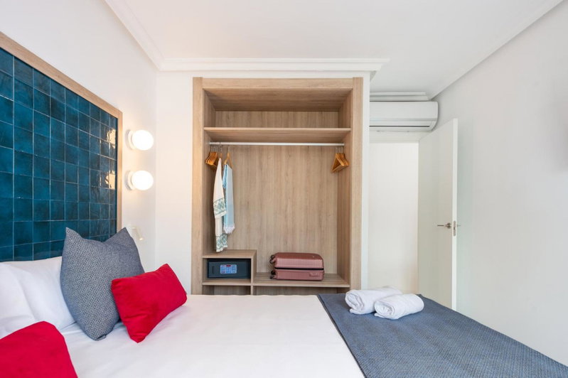 Hotel Vibra Isola - Adults only, Playa d'en Bossa, Spain