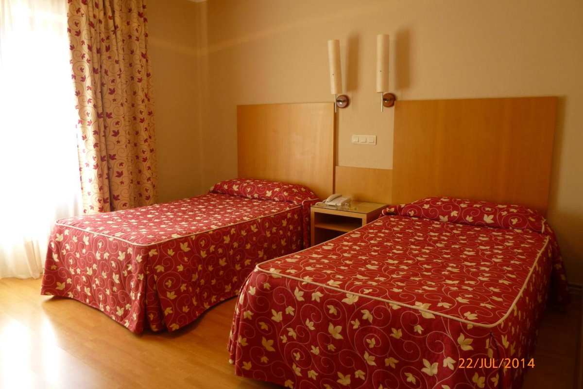 Hotel · Hotel Alisa, Lerma