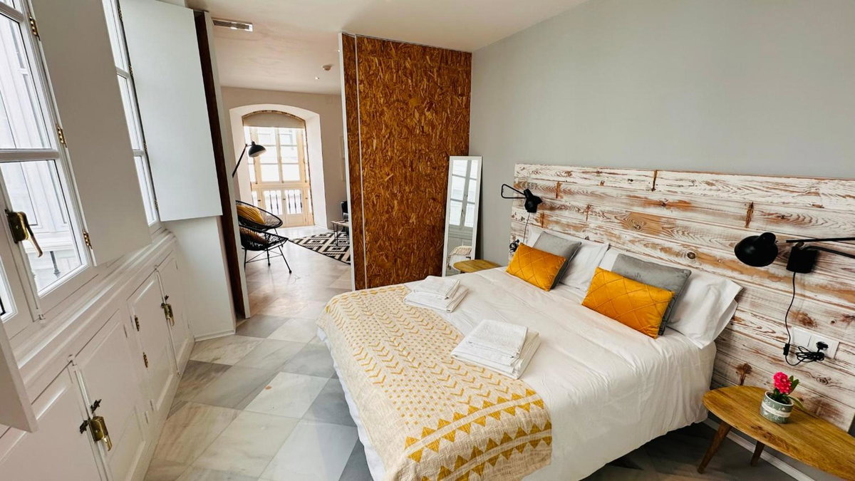 Hotel · Apartamentos GADIR CENTRO, Cádiz
