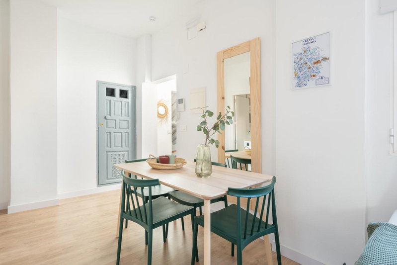 Apartamentos Luna Suites Palacio Dorita, Granada, Spain
