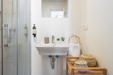 Apartamentos Luna Suites Palacio Dorita, Granada, Spain